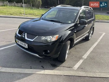 Авто Mitsubishi Outlander Xl 2008 № 7940196