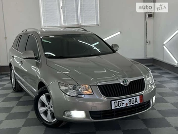 Авто Skoda Superb 2010 № 7940197