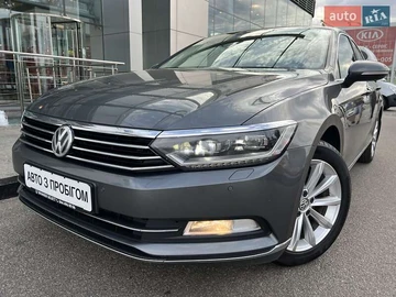 Авто Volkswagen Passat 2017 № 7940408