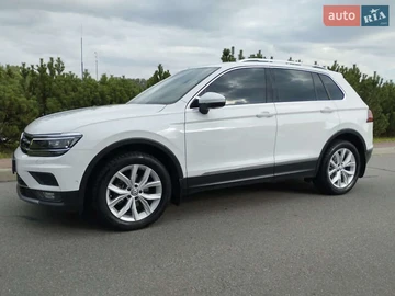 Авто Volkswagen Tiguan 2020 № 7940429