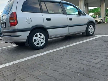 Авто Opel Zafira 2002 № 7940658