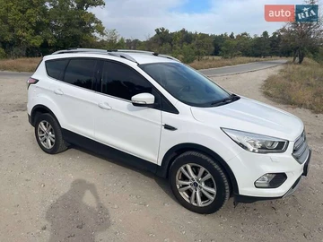 Авто Ford Kuga 2017 № 7941167
