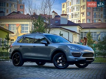 Авто Porsche Cayenne 2014 № 7941402