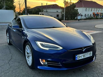 Авто Tesla Model S 2016 № 7942002