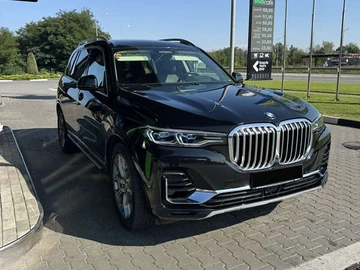 Авто BMW X7 2021 № 7942407