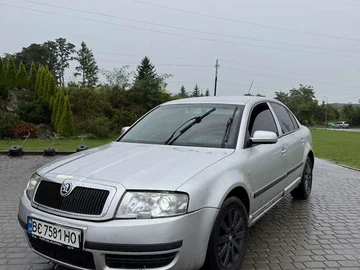 Авто Skoda Superb 2003 № 7942440