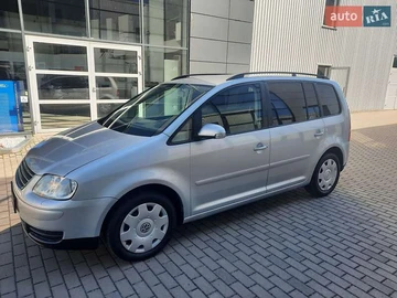 Авто Volkswagen Touran 2005 № 7942681