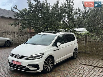 Авто Volkswagen Touran 2017 № 7943158