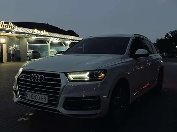 Авто Audi Q7 2016 № 7943188