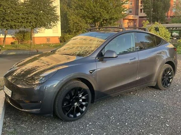 Авто Tesla Model Y 2023 № 7943396