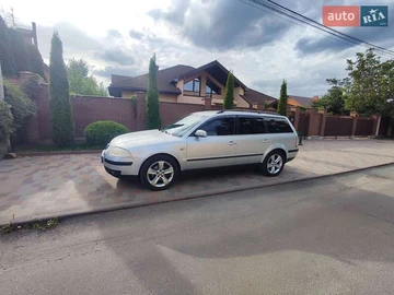 Авто Volkswagen Passat 2003 № 7943607