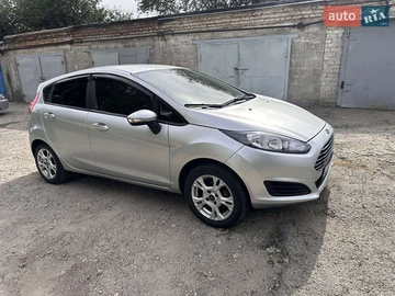 Авто Ford Fiesta 2015 № 7943878