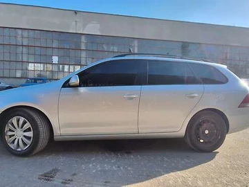 Авто Volkswagen Golf 2010 № 7943894