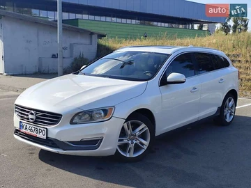 Авто Volvo V60 2014 № 7944261