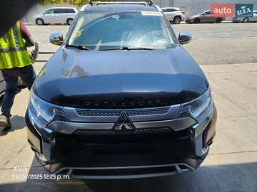 Авто Mitsubishi Outlander 2020 № 7944477
