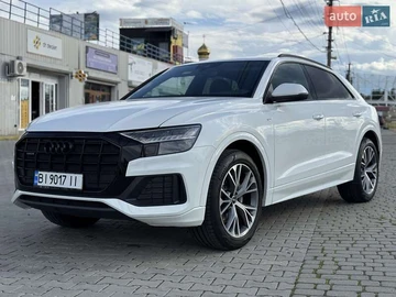 Авто Audi Q8 2021 № 7944864