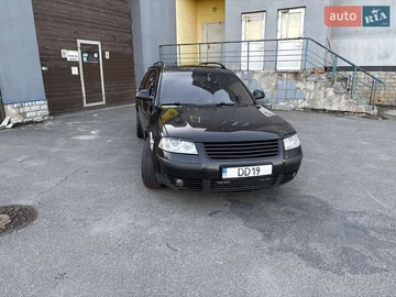 Авто Volkswagen Passat 2004 № 7945132