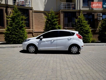 Авто Ford Fiesta 2011 № 7945355
