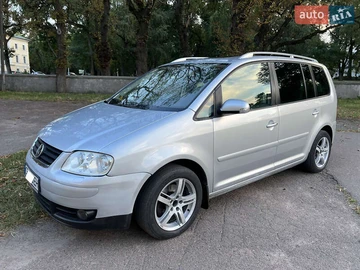 Авто Volkswagen Touran 2005 № 7945433