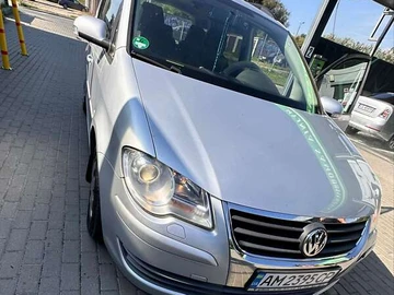 Авто Volkswagen Touran 2007 № 7945434