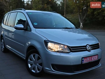 Авто Volkswagen Touran 2010 № 7945800