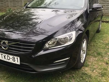 Авто Volvo V60 2014 № 7945833