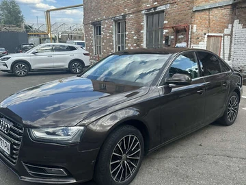 Авто Audi A4 2013 № 7945851