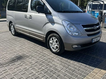 Авто Hyundai H-1 2011 № 7945897