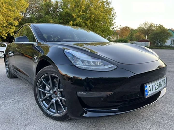 Авто Tesla Model 3 2019 № 7946179