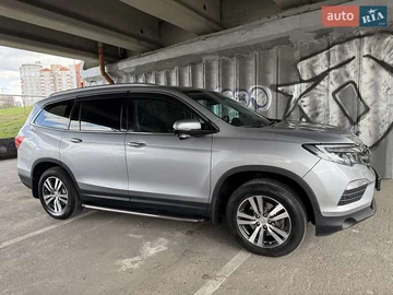 Авто Honda Pilot 2017 № 7946719