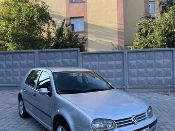 Авто Volkswagen Golf 2001 № 7947240