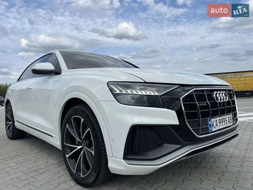 Авто Audi Q8 2021 № 7947647