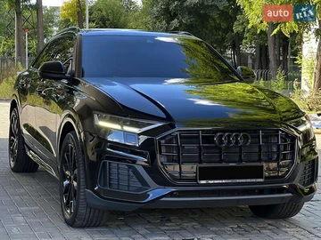 Авто Audi Q8 2021 № 7947648