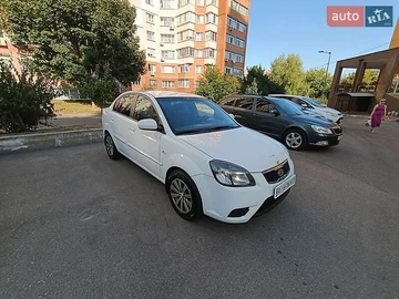 Авто KIA Rio 2010 № 7948008
