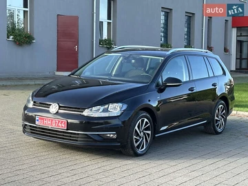 Авто Volkswagen Golf 2019 № 7948125
