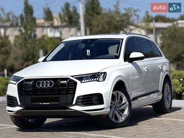 Авто Audi Q7 2022 № 7948511