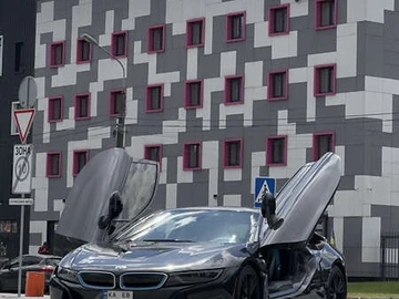 Авто BMW I8 2015 № 7948514