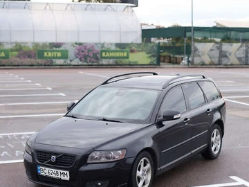Авто Volvo V50 2010 № 7948792