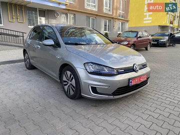 Авто Volkswagen E-Golf 2016 № 7948982