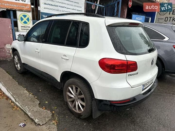 Авто Volkswagen Tiguan 2017 № 7949003