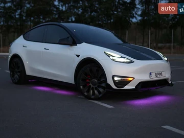 Авто Tesla Model Y 2023 № 7949437