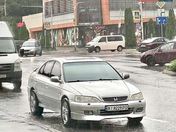 Авто Honda Accord 2000 № 7949732