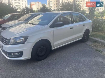 Авто Volkswagen Polo 2017 № 7949782