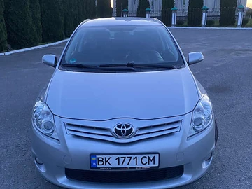 Авто Toyota Auris 2010 № 7949796