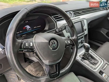 Авто Volkswagen Passat 2015 № 7950164