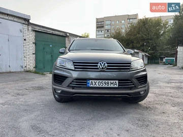 Авто Volkswagen Touareg 2015 № 7950377