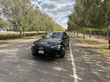 Авто Audi E-Tron Sportback 2020 № 7950654
