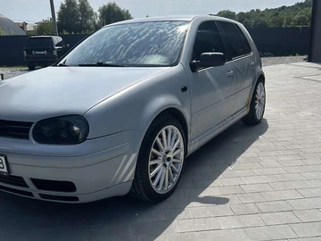 Авто Volkswagen Golf 2002 № 7950968