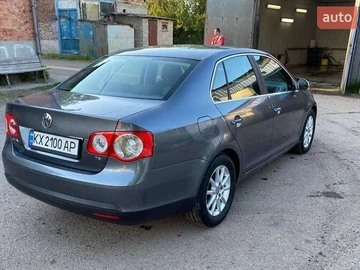 Авто Volkswagen Jetta 2008 № 7951001
