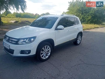 Авто Volkswagen Tiguan 2015 № 7951548